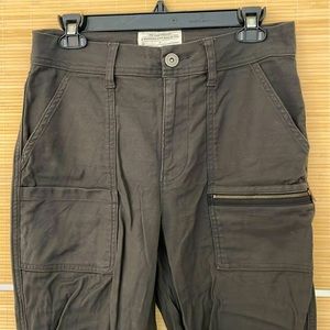 REI Coop ankle cinch khakis with pockets
